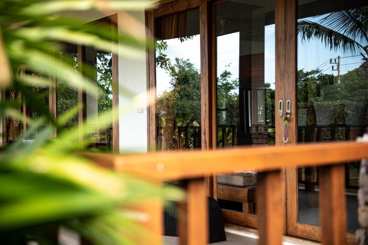 Blue Hill Residence Hua Thanon  エクステリア 写真